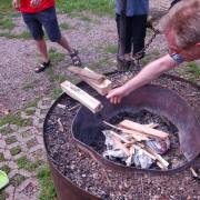 Den Grill anheizen Den Grill anheizen