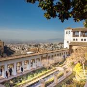 Blick auf  Granada von der Alhambra aus