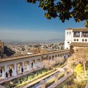 Blick auf  Granada von der Alhambra aus