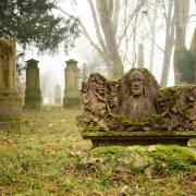 Roland Kraft: Alter Friedhof 1