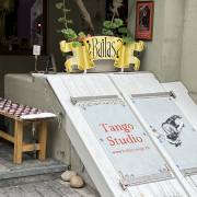 Gabriela: Typischer Eingang in Bern