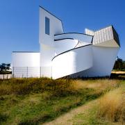 Pascal Michaux_Frank Gehry gruesst Pascal Michaux_Frank Gehry gruesst