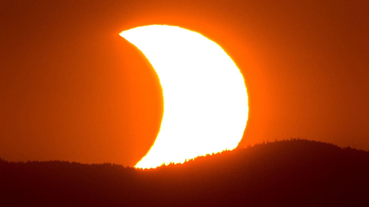 Bilder der Sonnenfinsternis für das neue Magazin „Höllentäler“